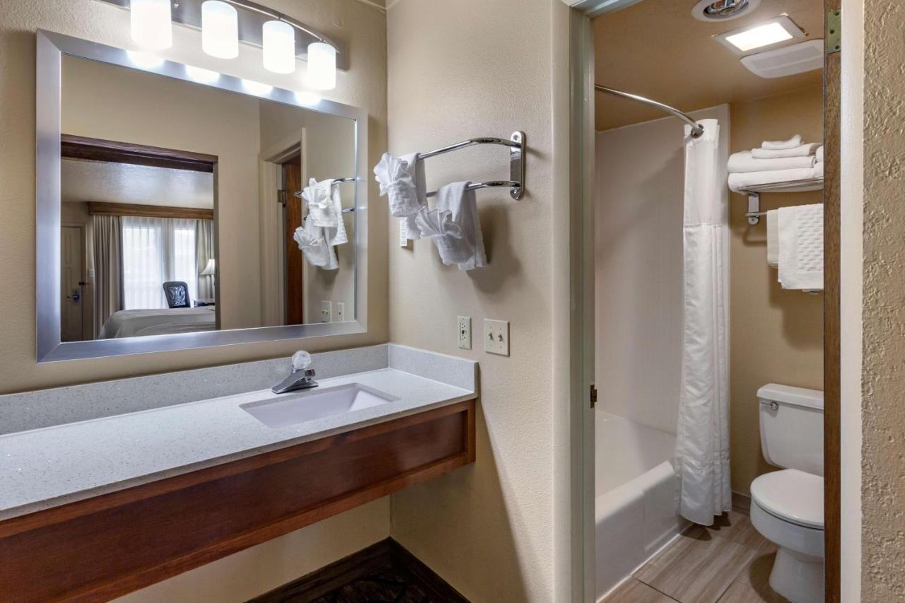 Best Western Dunmar Inn Evanston Bagian luar foto